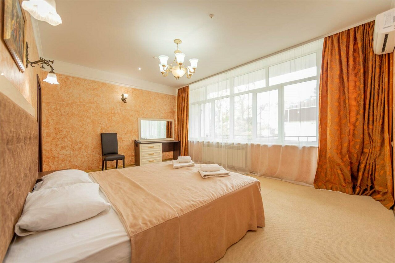 Гостиница Царь Евпатор Евпатория